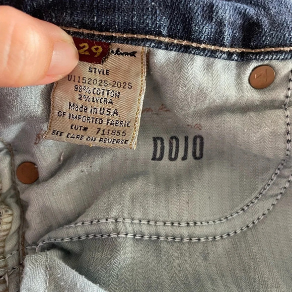 7 For All Mankind DOJO medium wash shorts size 29 - Picture 9 of 9